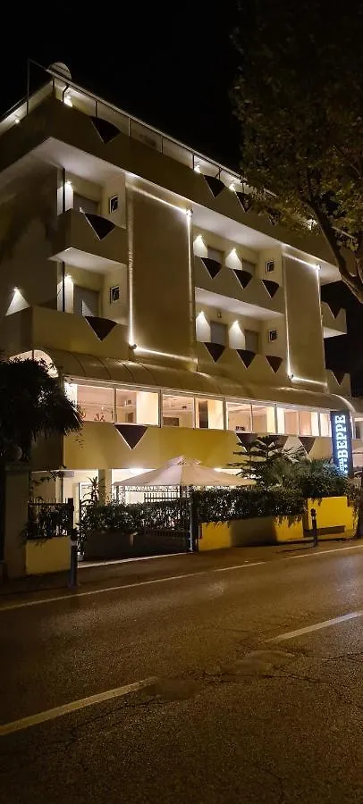 Hotel Beppe Rimini 3*,