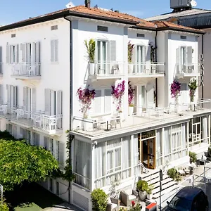 Italia Boutique Hotel